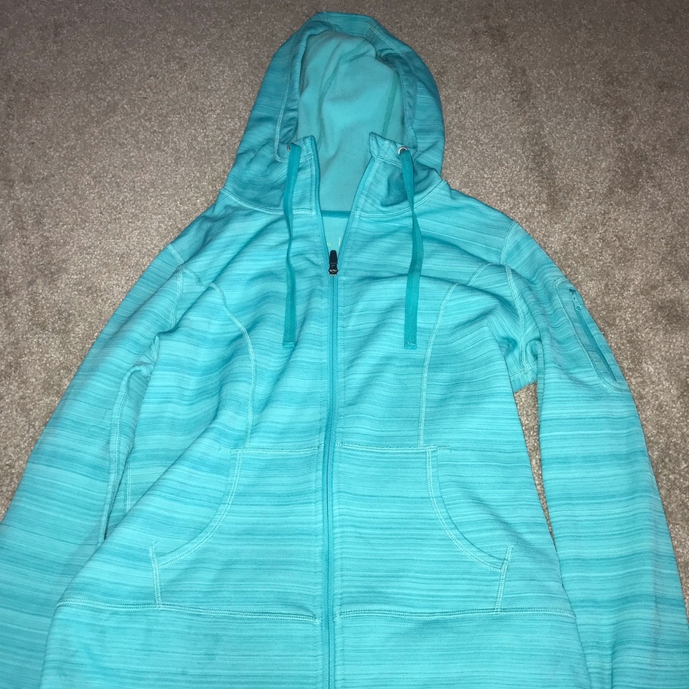 Workout zip up